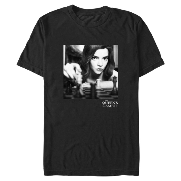 Netflix - The Queen's Gambit - Beth Harmon Checkmate Photo Real - Men's T-Shirt - Black - Front